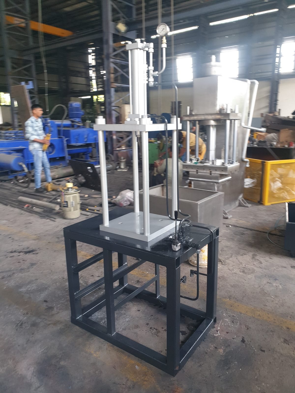 1 Ton Four-Pillar Hydraulic Press semi-product on black frame, Desire Hydraulics Pune