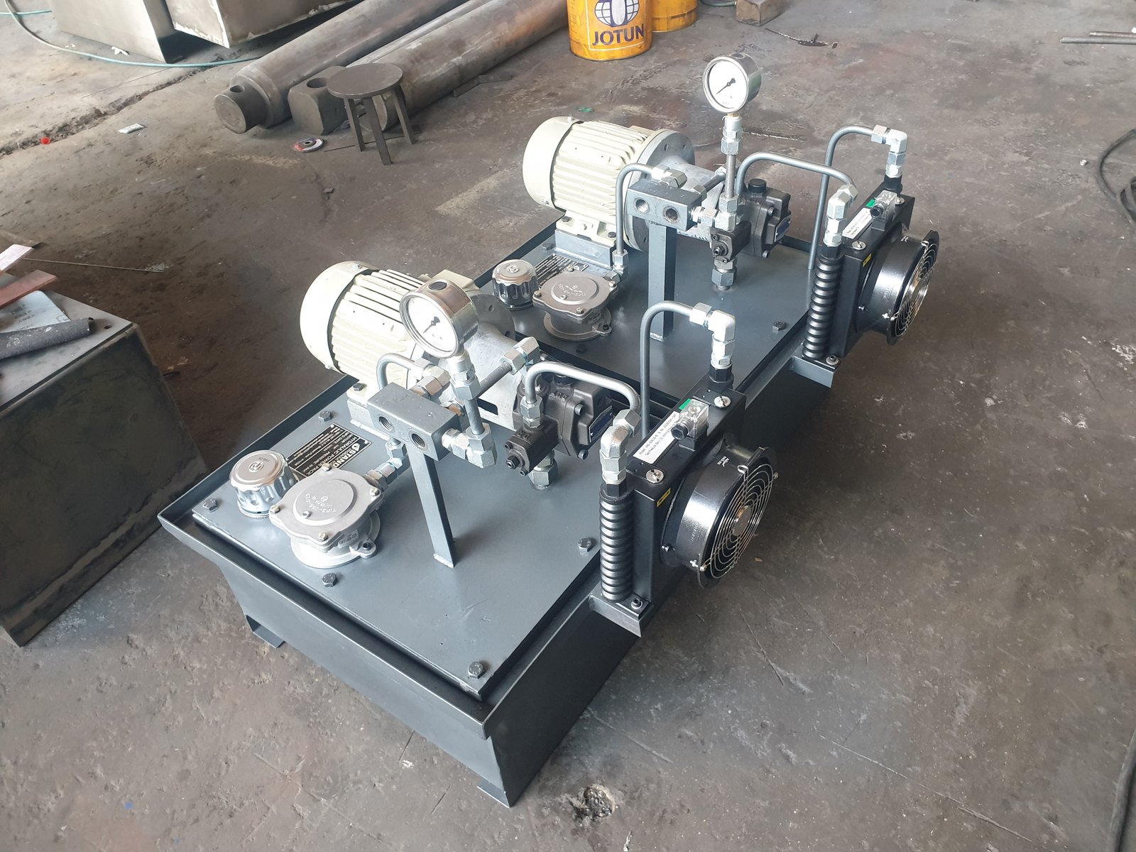 Dual-motor Hydraulic Power Pack with twin oil cooler fans, manufactured in Pune